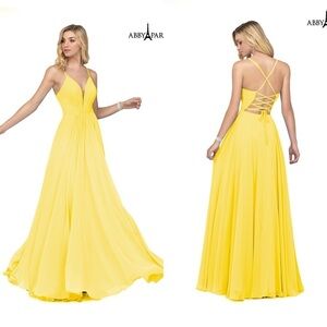 NWT‎ Abby Paris Butter Cup Illusion Plunging Neck Open Back Chiffon Prom Dress